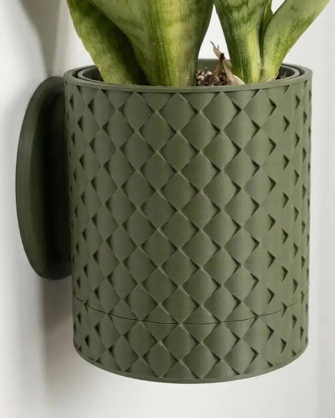 Evoliv Quilted Wandblumentopf mit Tropfschale, quadratischer Blumentopf aus Keramik mit modernem quilted Design für Wanddekoration