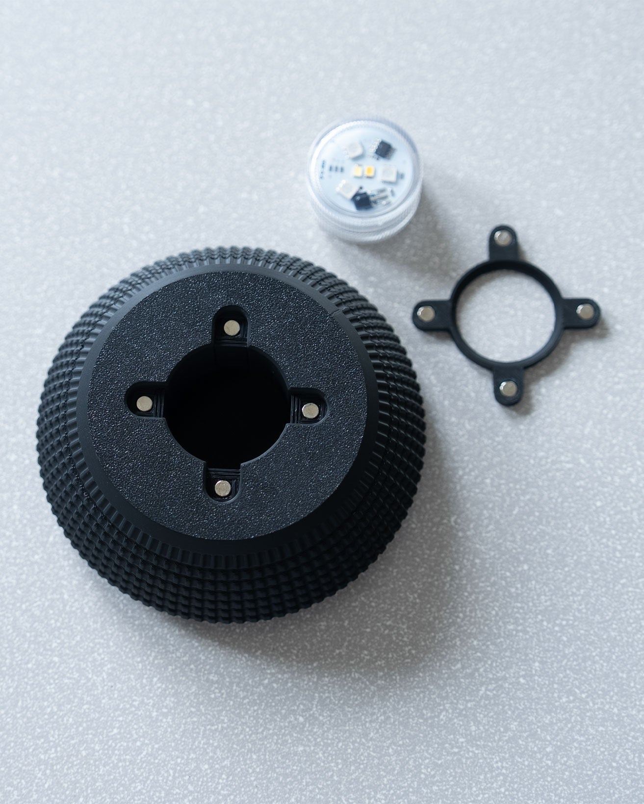 Evoliv Grid Light – Wandblumentopf mit LED & Tropfschale – von Evoliv